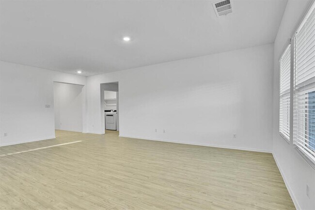 Building Photo - 1640 Magnolia Farm Wy