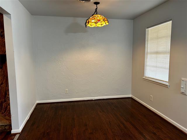 Building Photo - 3229 Driftwood Dr