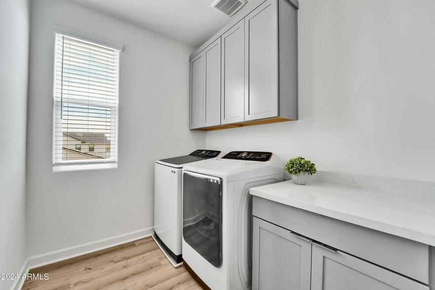 Building Photo - 15642 S 182nd Ave