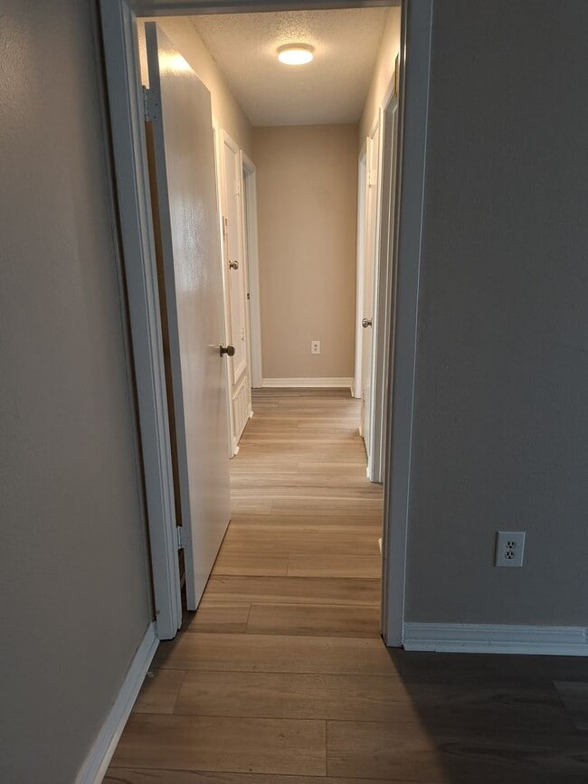 Building Photo - Single Family Home for Rent