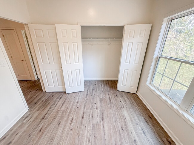 Building Photo - 2468 Spring St NW