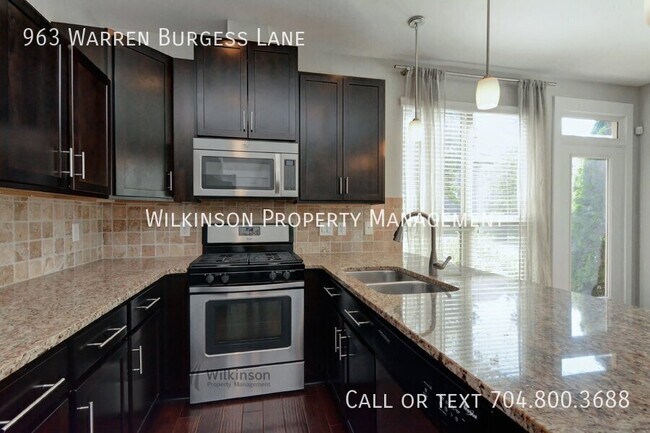 Building Photo - 963 Warren Burgess Ln