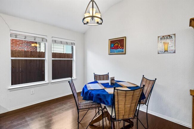 Building Photo - 1055 Port Sullivan Dr