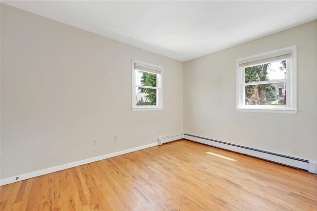 Building Photo - 126 Fisher Ave