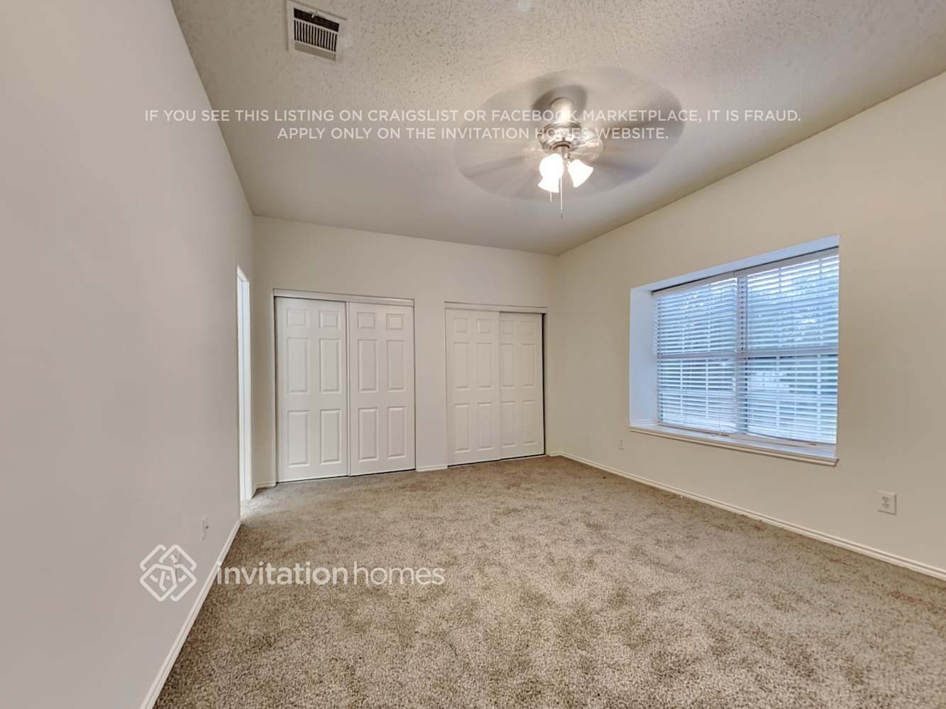 Building Photo - 2107 Camelot Dr