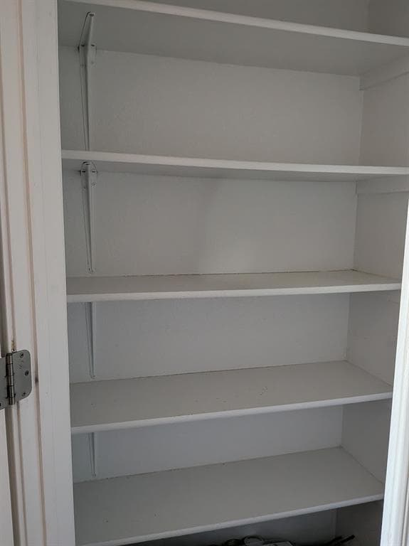 Building Photo - 1800 Twisted Oak Dr