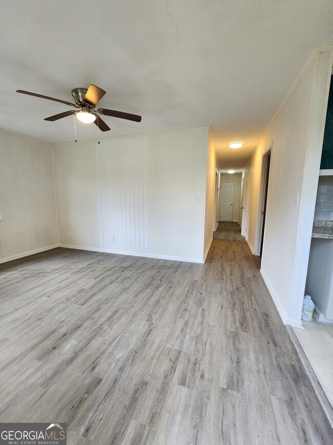 Building Photo - 318 Tate St