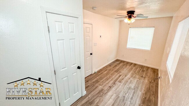 Building Photo - 304 Woodrow Ave