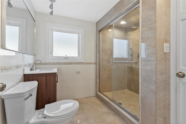 Building Photo - 40 New Hampshire St