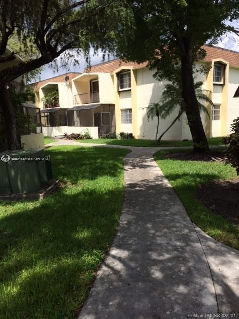 Building Photo - 7847 Miller Dr