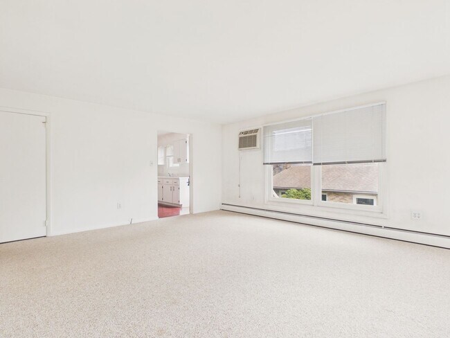 Building Photo - 904 Mount Pleasant Rd