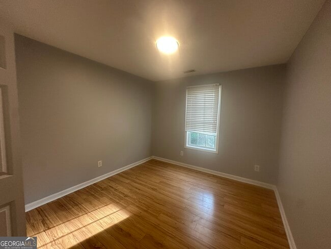 Building Photo - 6773 Oakleigh Dr