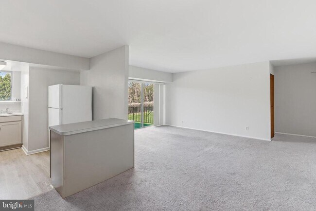 Building Photo - 3712 N Rosser St