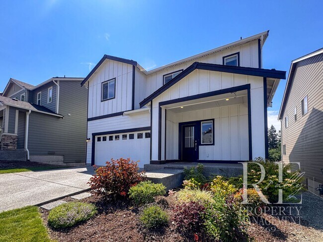 Building Photo - Spacious 5-Bedroom Home with Modern Layout, Natural Light & Park Access
