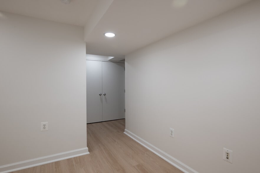 Hallway - 3223 1st St N