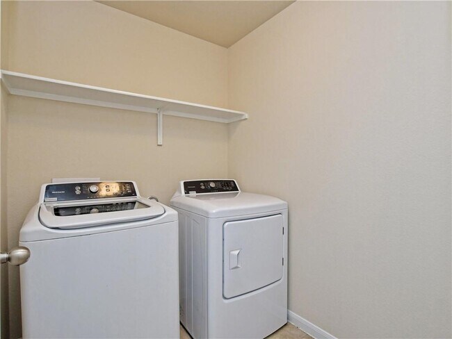 Building Photo - 13409 Brahmin Dr