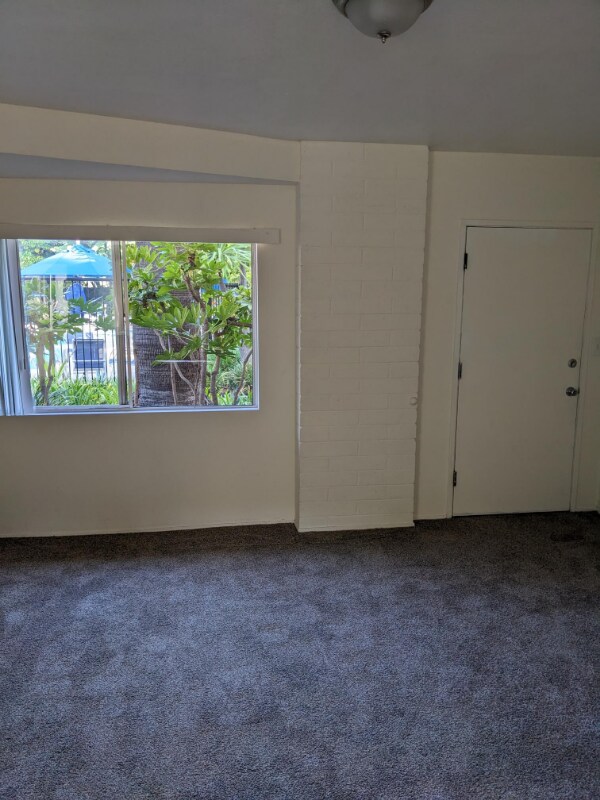 Building Photo - 7407 Alvarado Rd