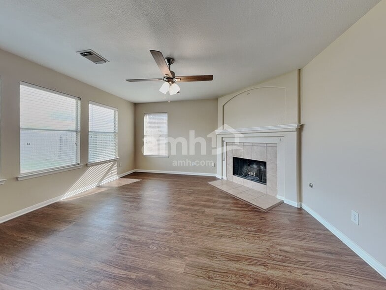 Building Photo - 17022 Sperry Landing Dr