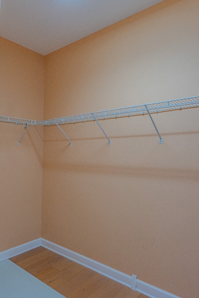 Building Photo - Modern 3-Bed Townhome with Garage & Patio in Casselberry – In-Unit Laundry, Central AC!