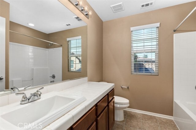 Building Photo - 40485 Amesbury Ln