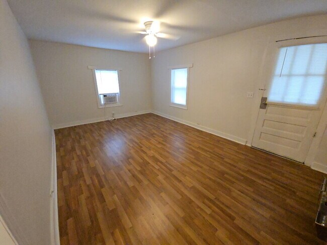 Building Photo - 114 Tobie Mercer Ln