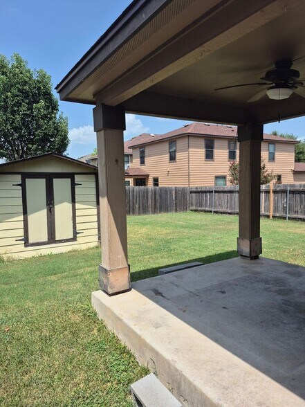 Building Photo - 8917 Lonesome Oak Drive