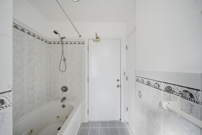 Building Photo - 800 Ocean Ave