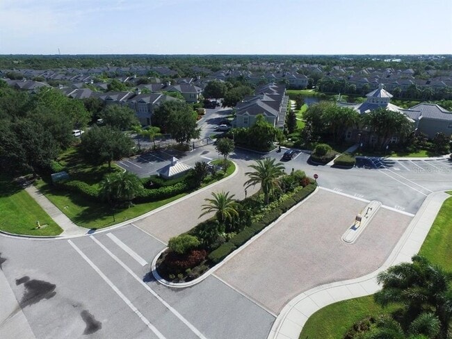 Building Photo - 7743 Plantation Cir