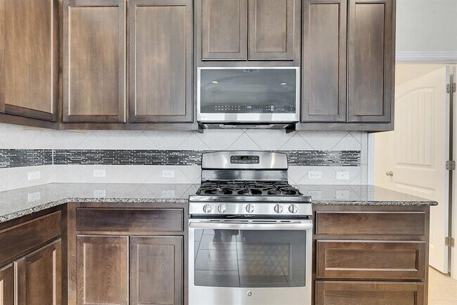 Building Photo - 3215 Honey Peach Way