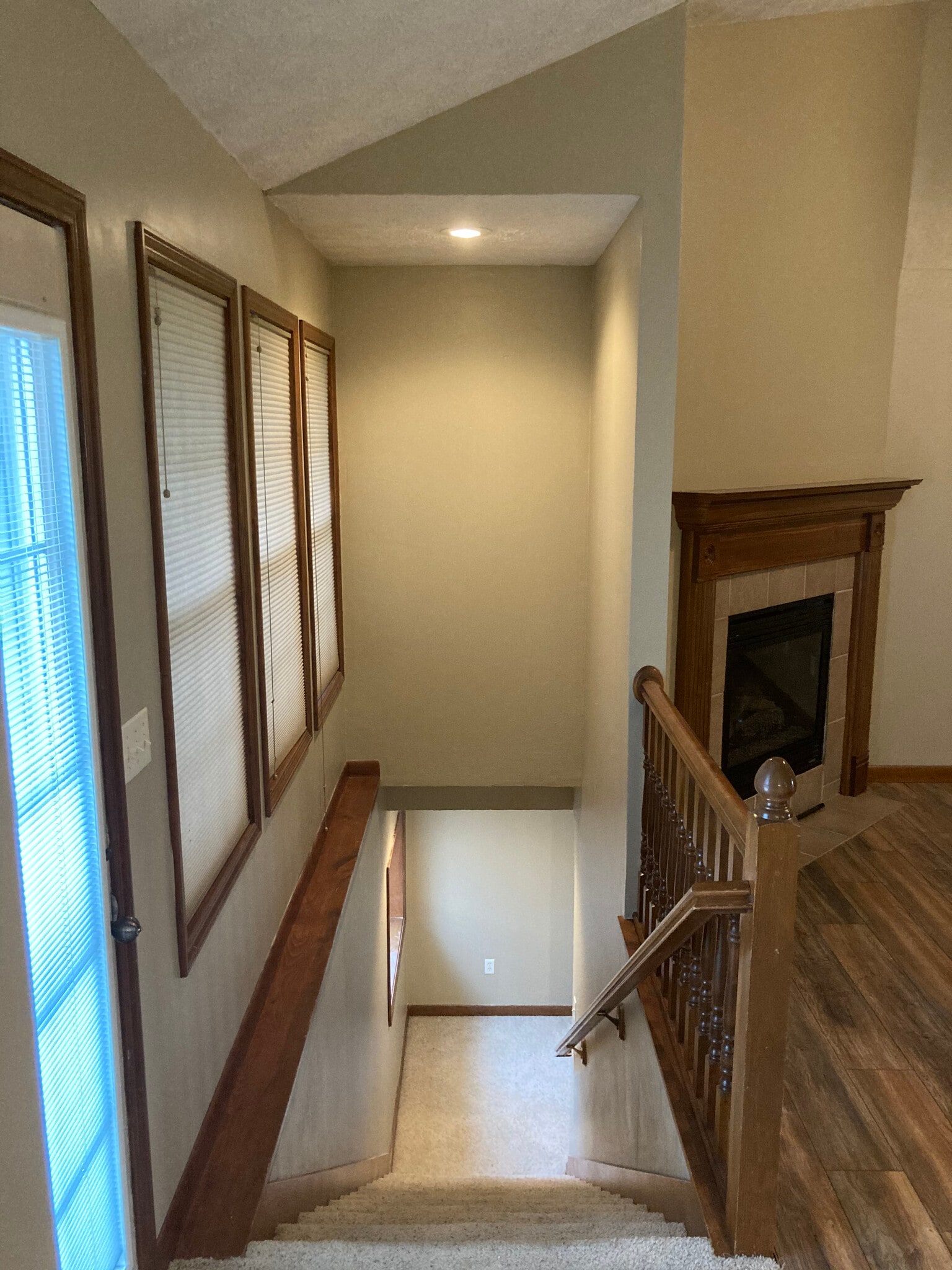 Building Photo - 502 Pepper Hill Dr