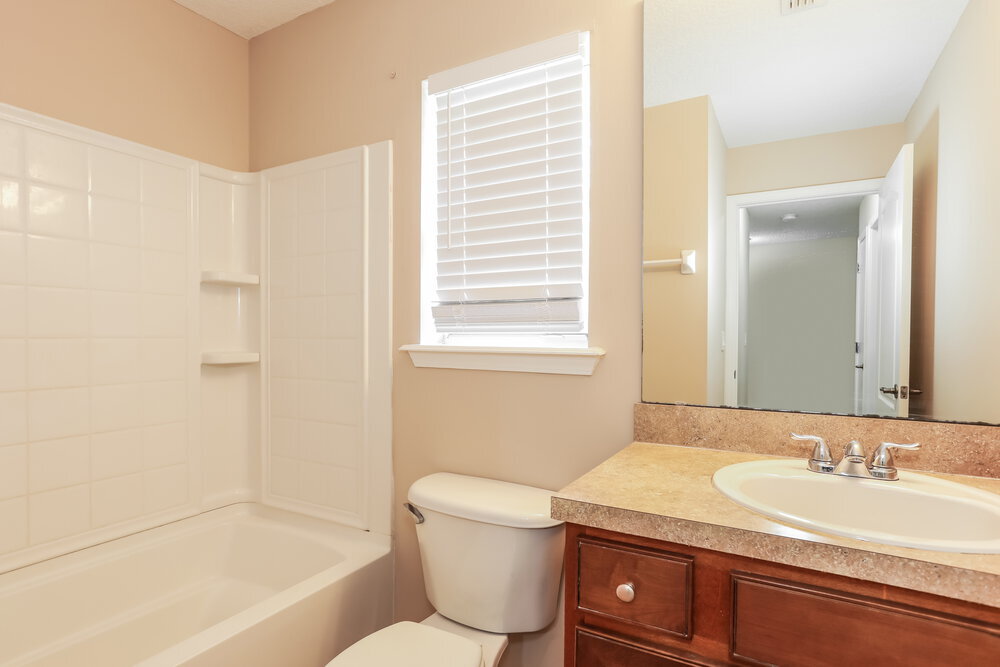 Building Photo - 3290 Silverado Cir