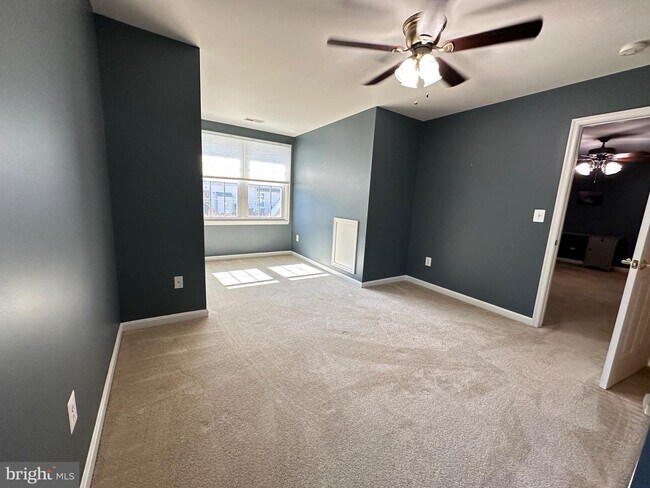 Building Photo - 6504 Feather Edge Court