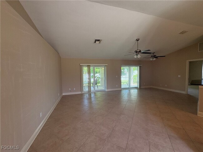 Building Photo - 2631 SW 54th Terrace
