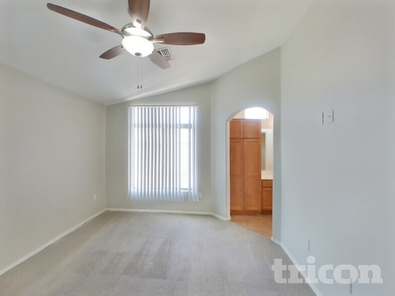 Building Photo - 17365 N Cave Creek Rd