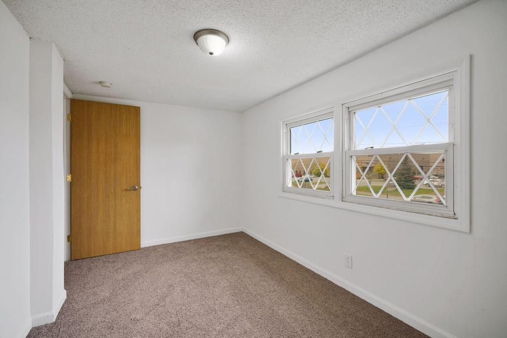 Building Photo - 5060 Hughes Ave NE