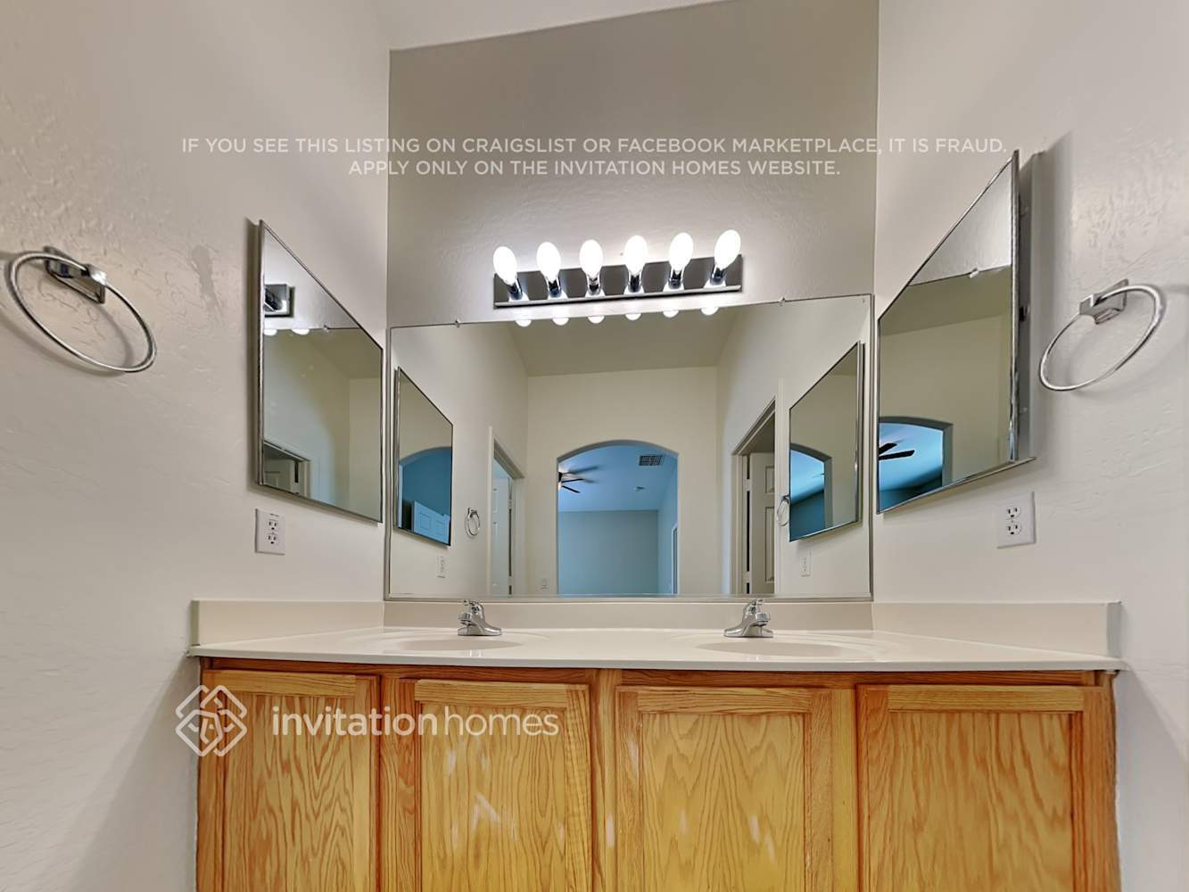 Building Photo - 17241 W Elaine Dr
