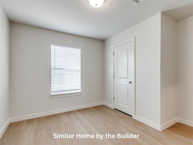 Building Photo - 1612 Highland Loop