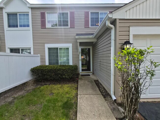 Building Photo - 1516 Normantown Rd