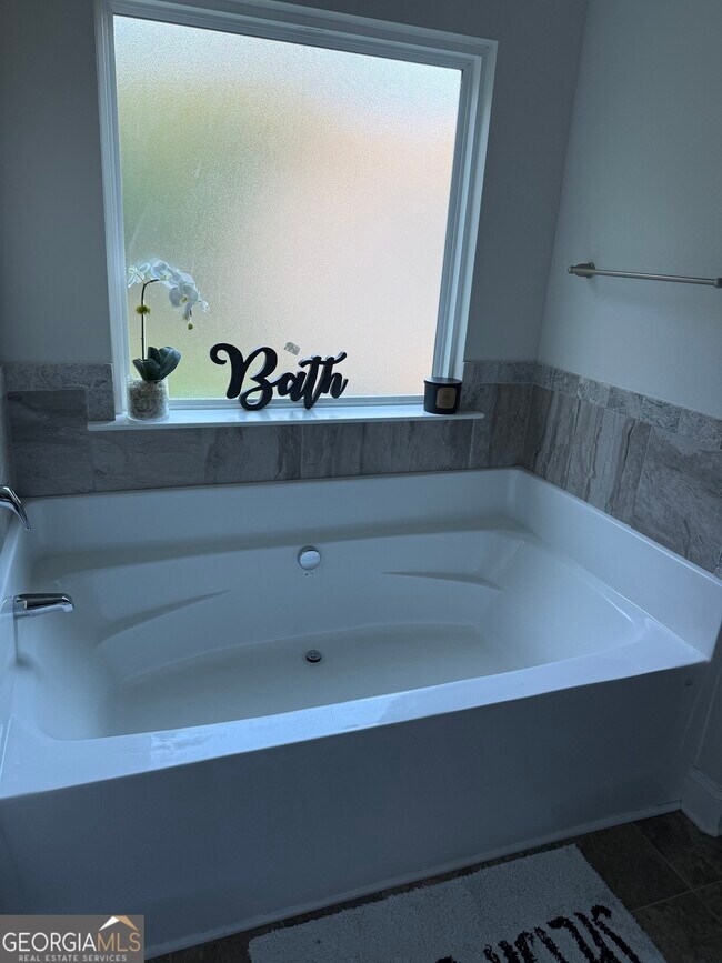 Building Photo - 232 Sophie Cir