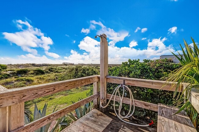 Building Photo - Oceanfront Long-Term Rental at Sand Dollar...