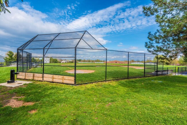 Building Photo - Elevator Condo in Frederick Pent House Level