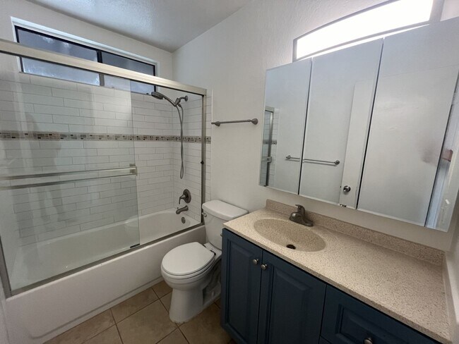 Building Photo - 2556 Ocean Cove Dr
