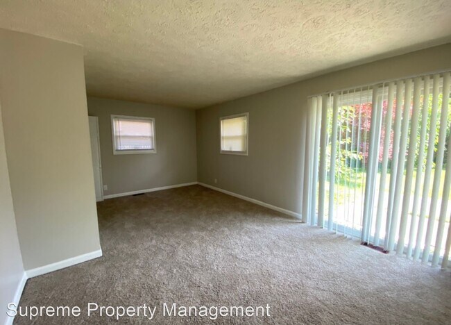 Building Photo - 3 br, 1 bath House - 3914 Thrush Drive