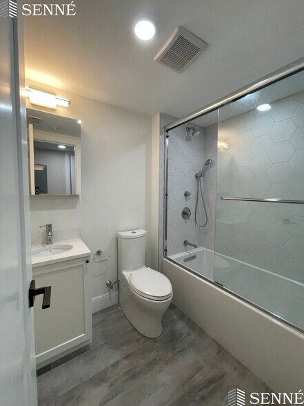 Building Photo - 12 Lopez St