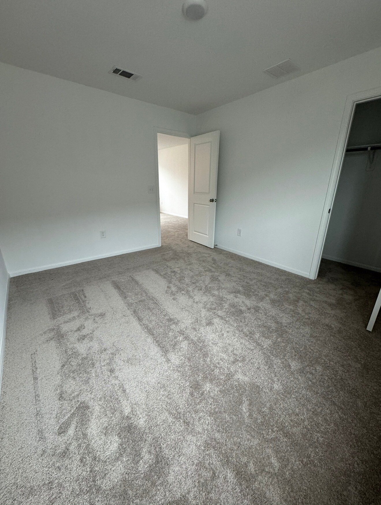 Building Photo - 16527 Pine Arrow Dr