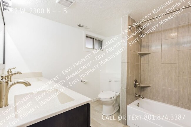 Building Photo - Modern 2 Bed, 1 Bath Pet-Friendly Home wit...