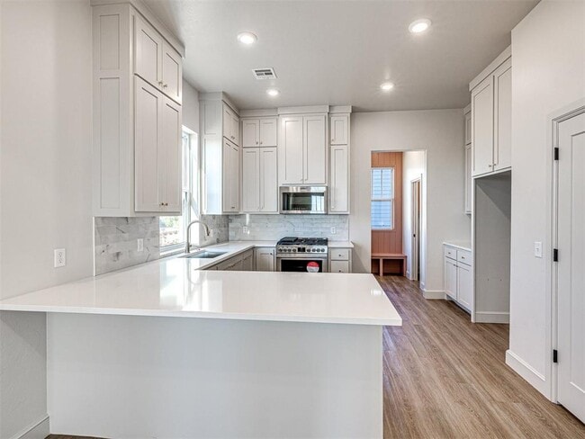 Building Photo - 29596 Memory Ln