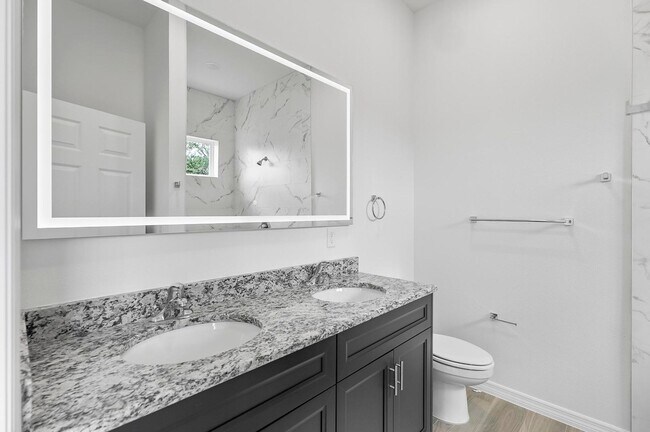 Building Photo - 31 Louvet Ln