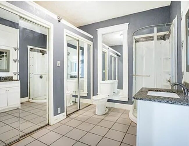 Building Photo - 423 N Webster St