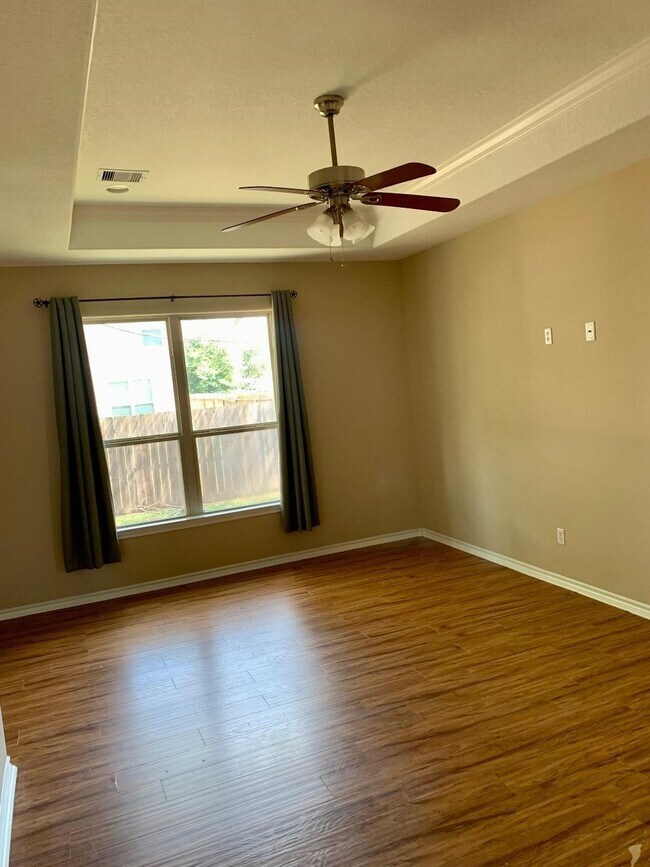 Building Photo - 16795 N Blue Jay Dr